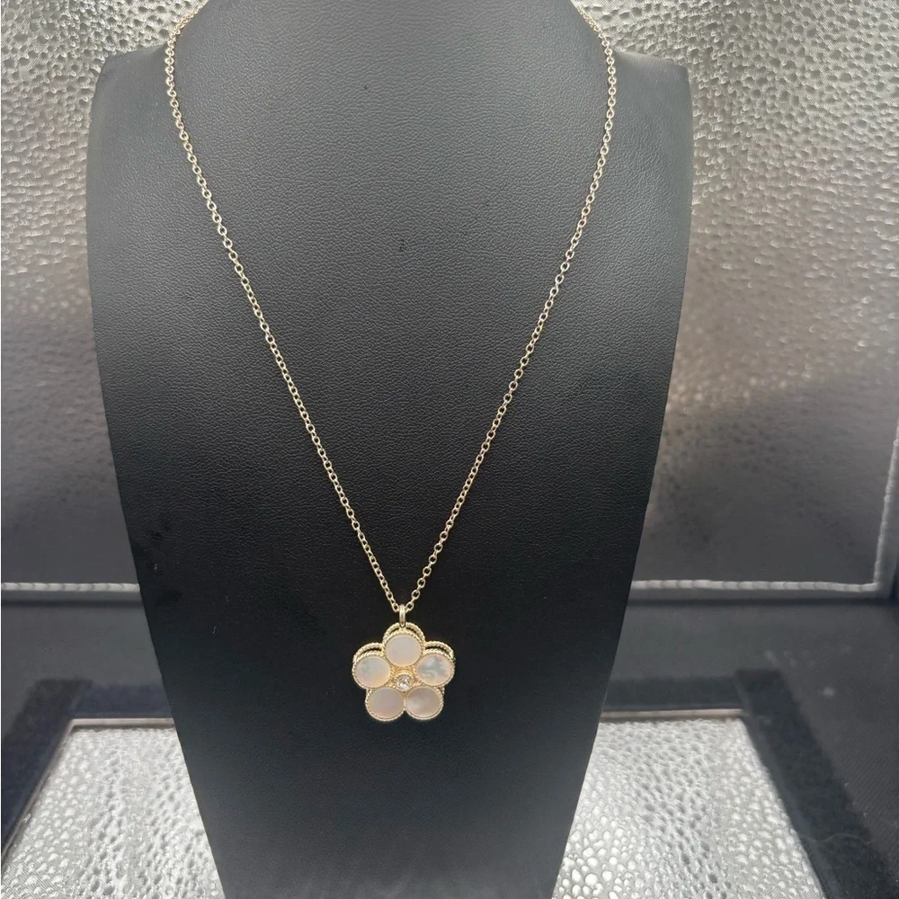 Elegant Sterling Silver Gold Flower Pendant Necklace All Mother Of Pearl